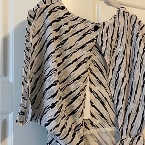 Bcbg open back white and black minidress - Picture 11 of 12